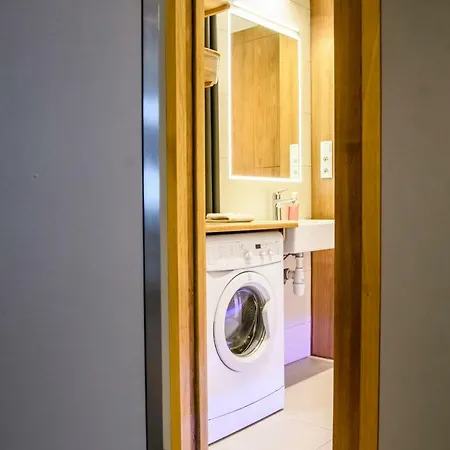 Apartment Chmielna Wood Lux