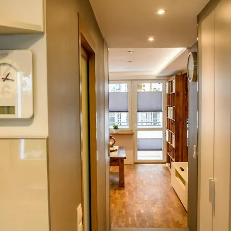 Chmielna Wood Lux Apartment