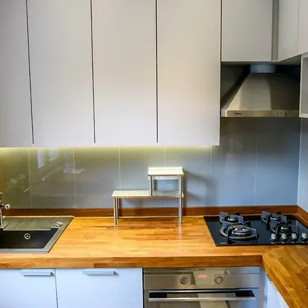 Apartment Chmielna Wood Lux Warsaw