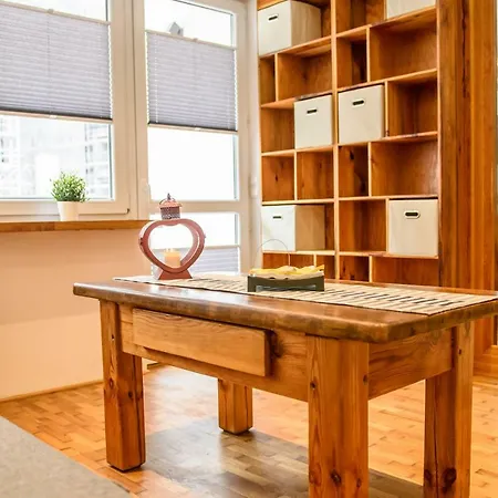 Apartamento Chmielna Wood Lux